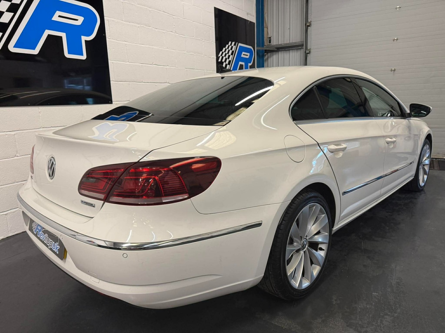 Used Volkswagen CC 2014 for sale - 77708305: Photo 2