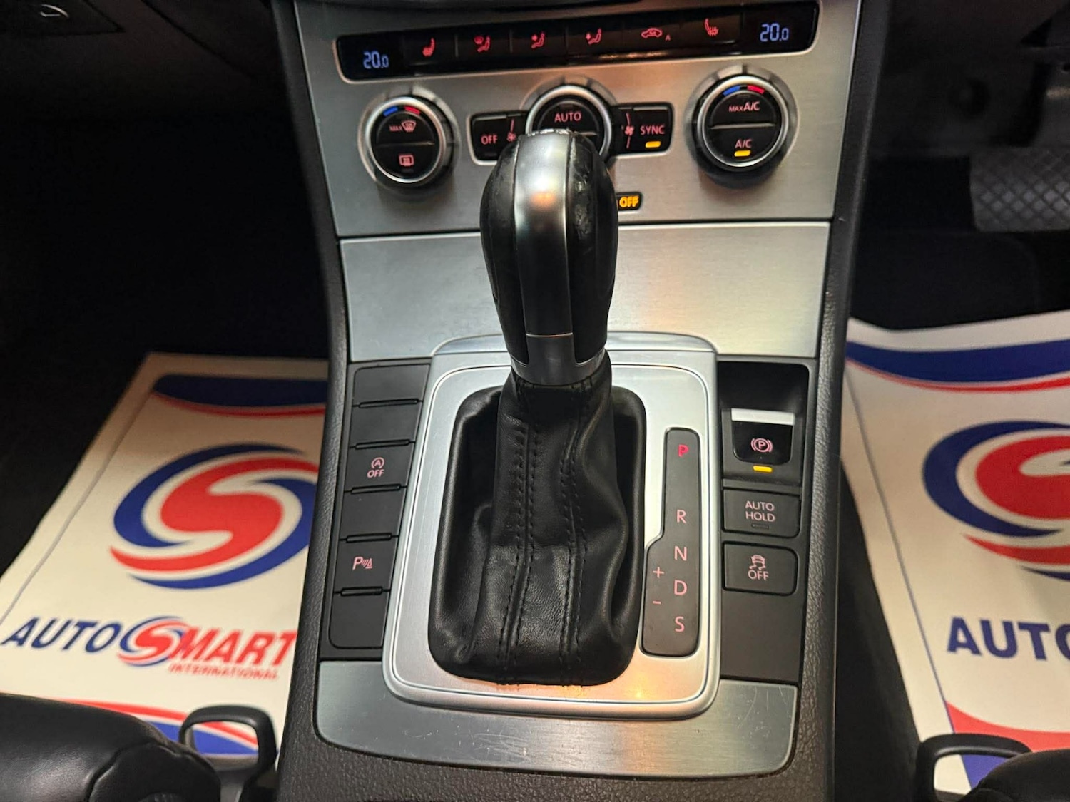 Used Volkswagen CC 2014 for sale - 77708305: Photo 3