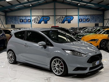 2016 (S) - 1.6 EcoBoost ST-200 3dr