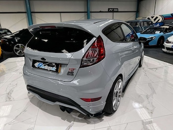 Used Ford Fiesta 2016 for sale - 75723127: Photo