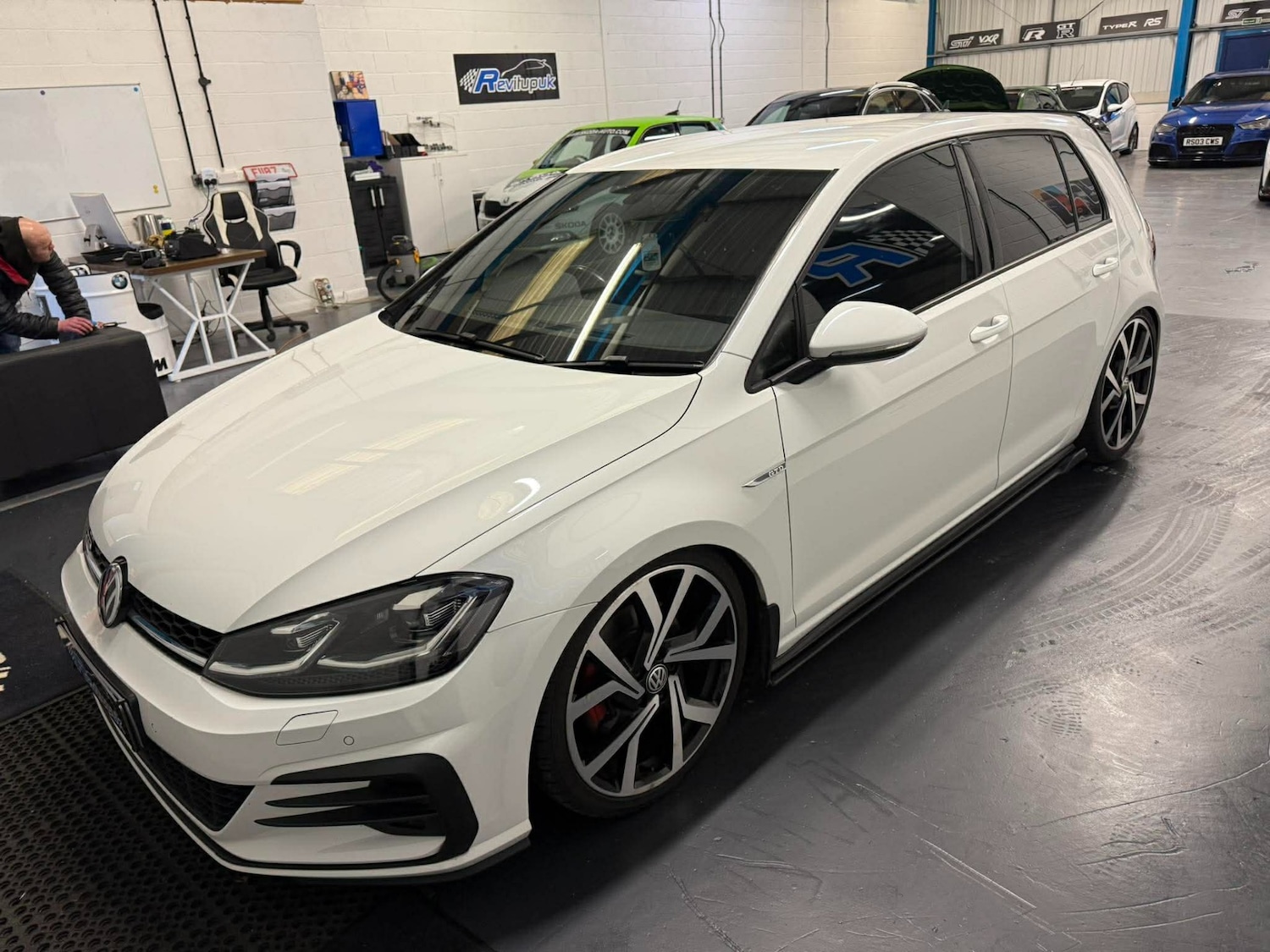 Used Volkswagen Golf 2017 for sale - 77533434: Photo 8