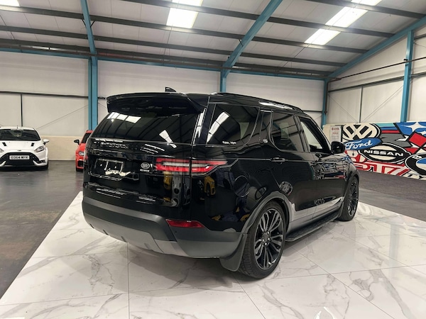 Used Land Rover Discovery 2017 for sale - 75643892: Photo 2