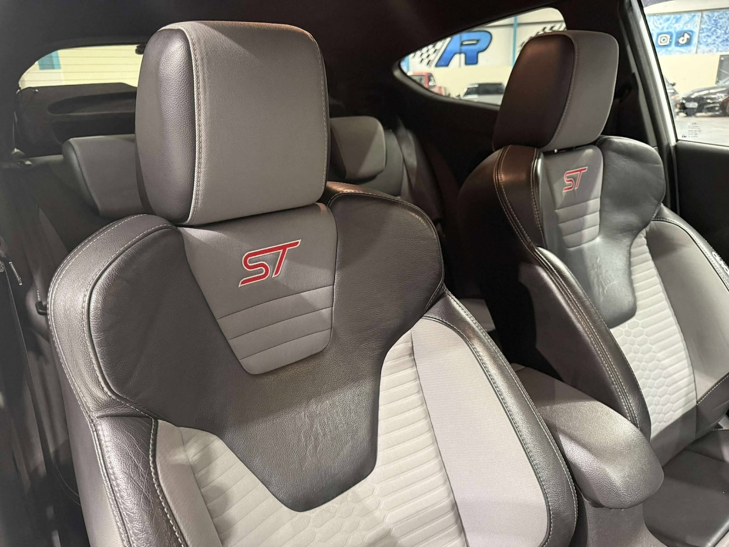 Used Ford Fiesta 2016 for sale - 76599548: Photo 2