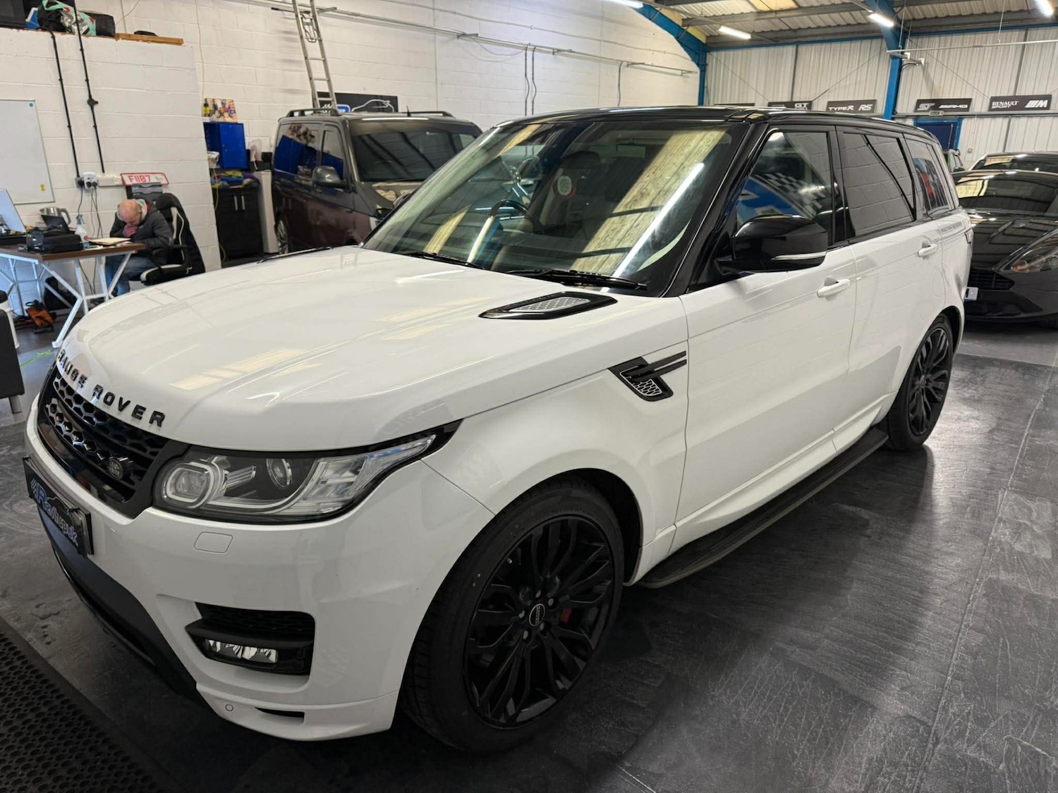 Used Land Rover Range Rover Sport 2016 for sale - 77592414: Photo 14