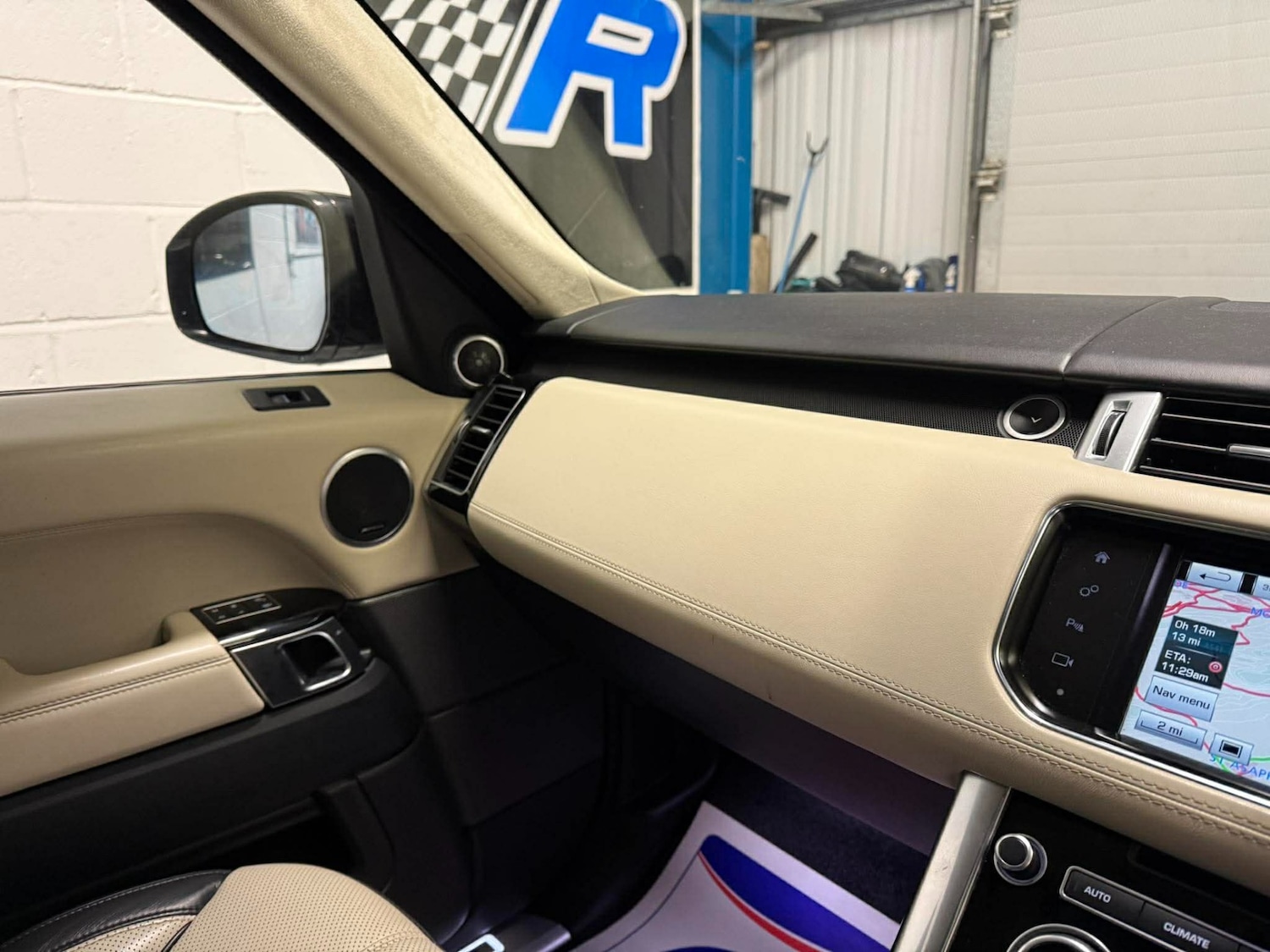 Used Land Rover Range Rover Sport 2016 for sale - 77592414: Photo 9