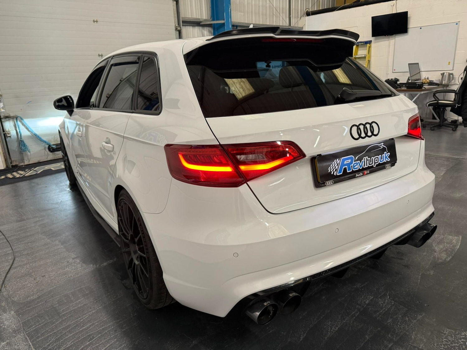 Used Audi RS3 2016 for sale - 77618843: Photo 11
