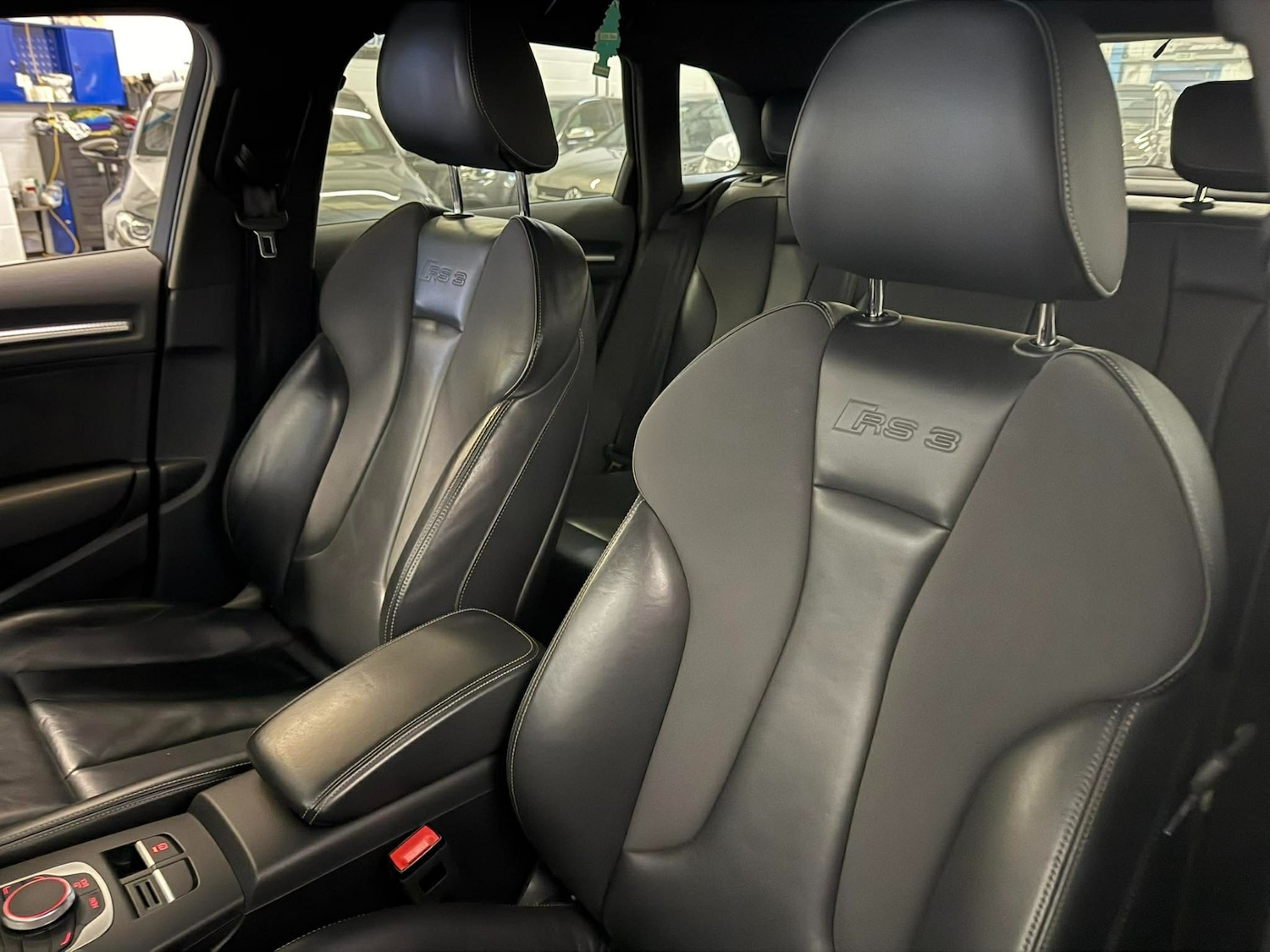 Used Audi RS3 2016 for sale - 77618843: Photo 9