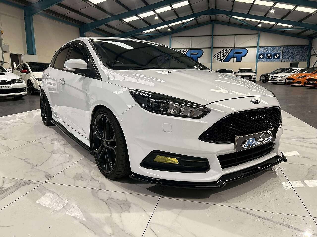 Used Ford Focus 2016 for sale - 76603015: Photo 2
