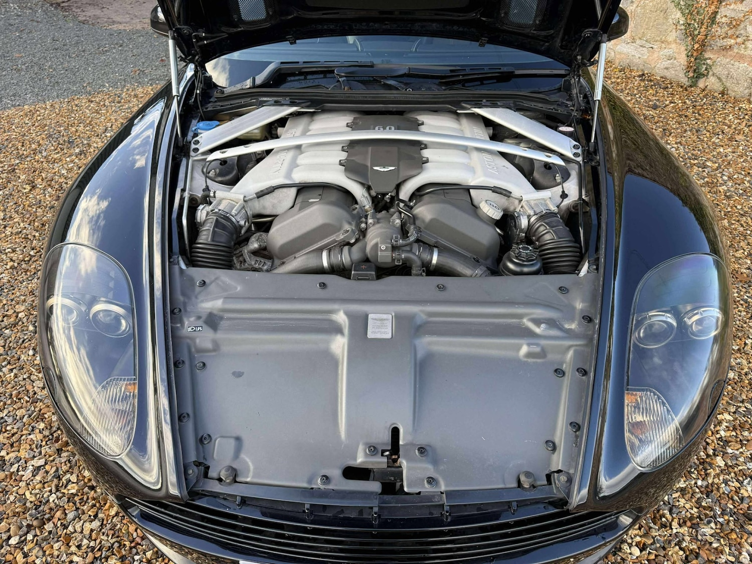 Used Aston Martin DB9 2012 for sale - 77395075: Photo 15