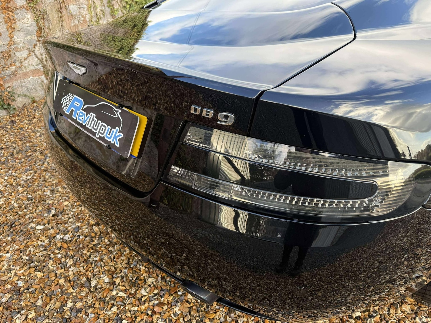 Used Aston Martin DB9 2012 for sale - 77395075: Photo 22