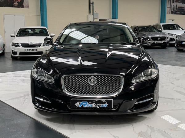 Used Jaguar XJ 2012 for sale - 69725526: Photo 5