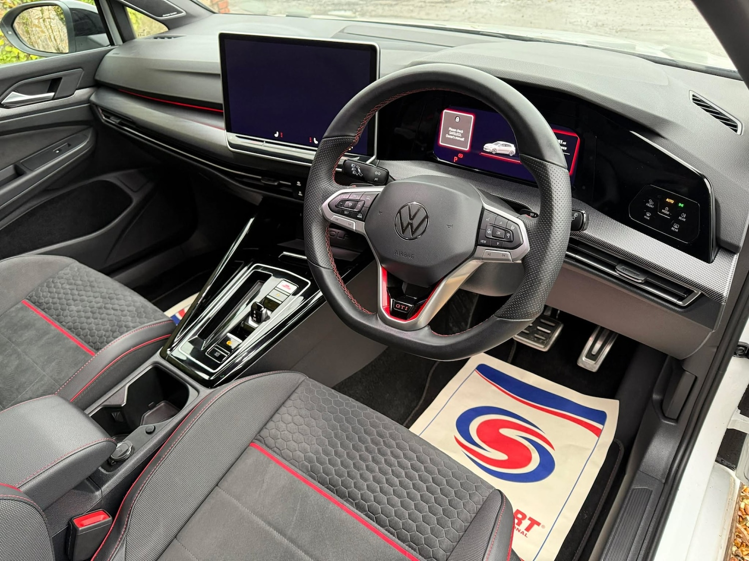 Used Volkswagen Golf 2024 for sale - 76987083: Photo 16