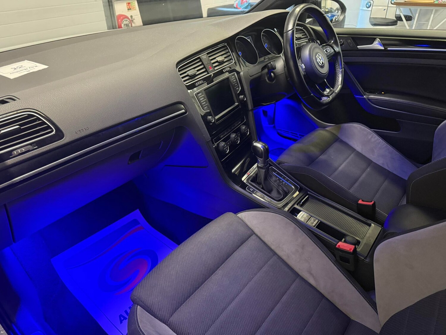 Used Volkswagen Golf 2016 for sale - 77781975: Photo 9