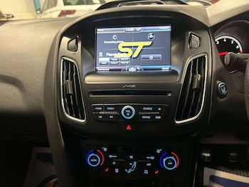 Used Ford Focus 2016 for sale - 76268631: Photo 4
