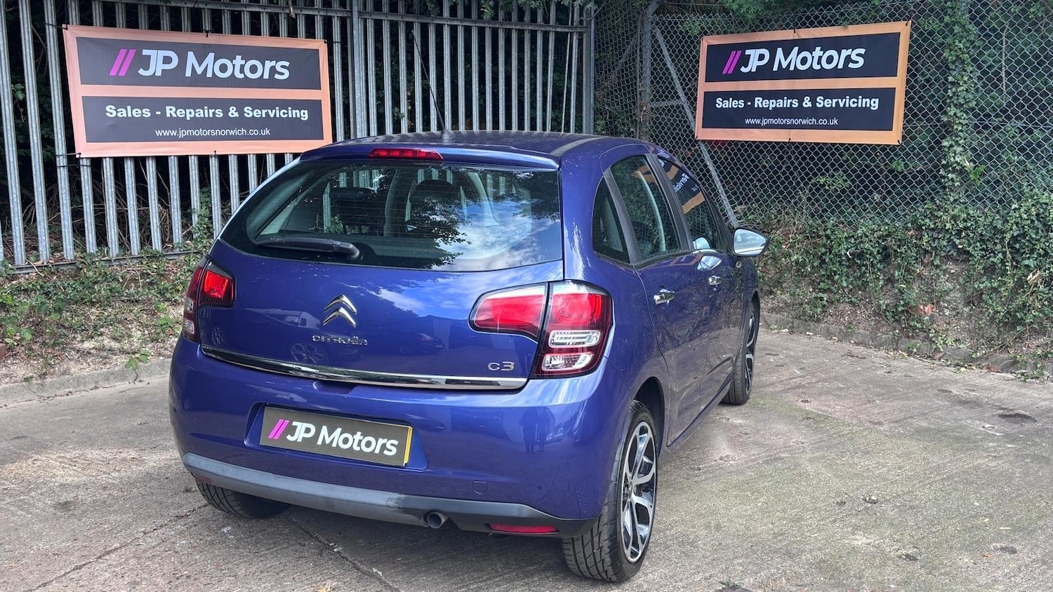 Vehicle 3