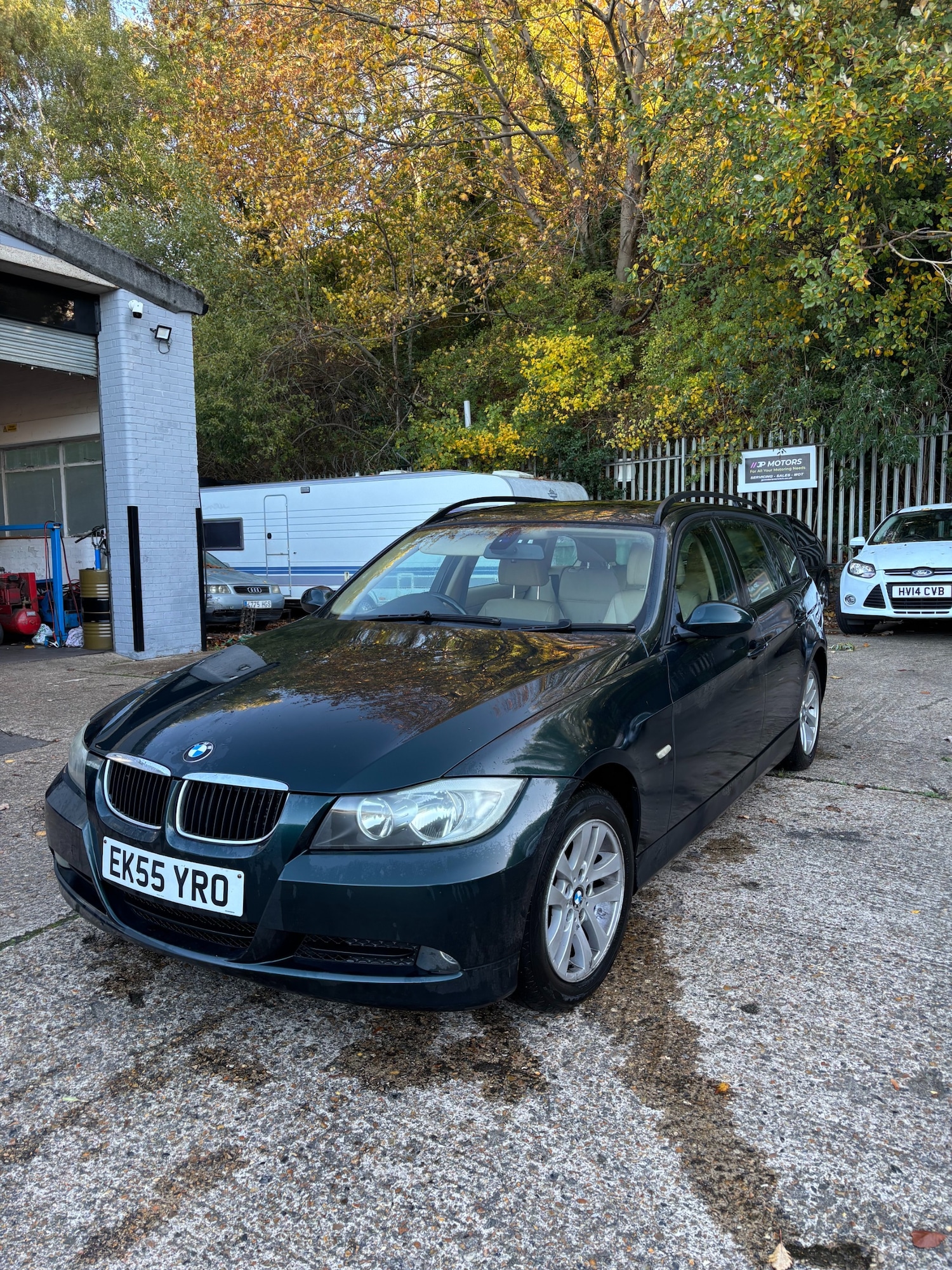 Used BMW 3 Series 2005 for sale - 76381975: Photo 2