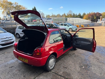 Used Ford Fiesta 1999 for sale - 77392360: Photo