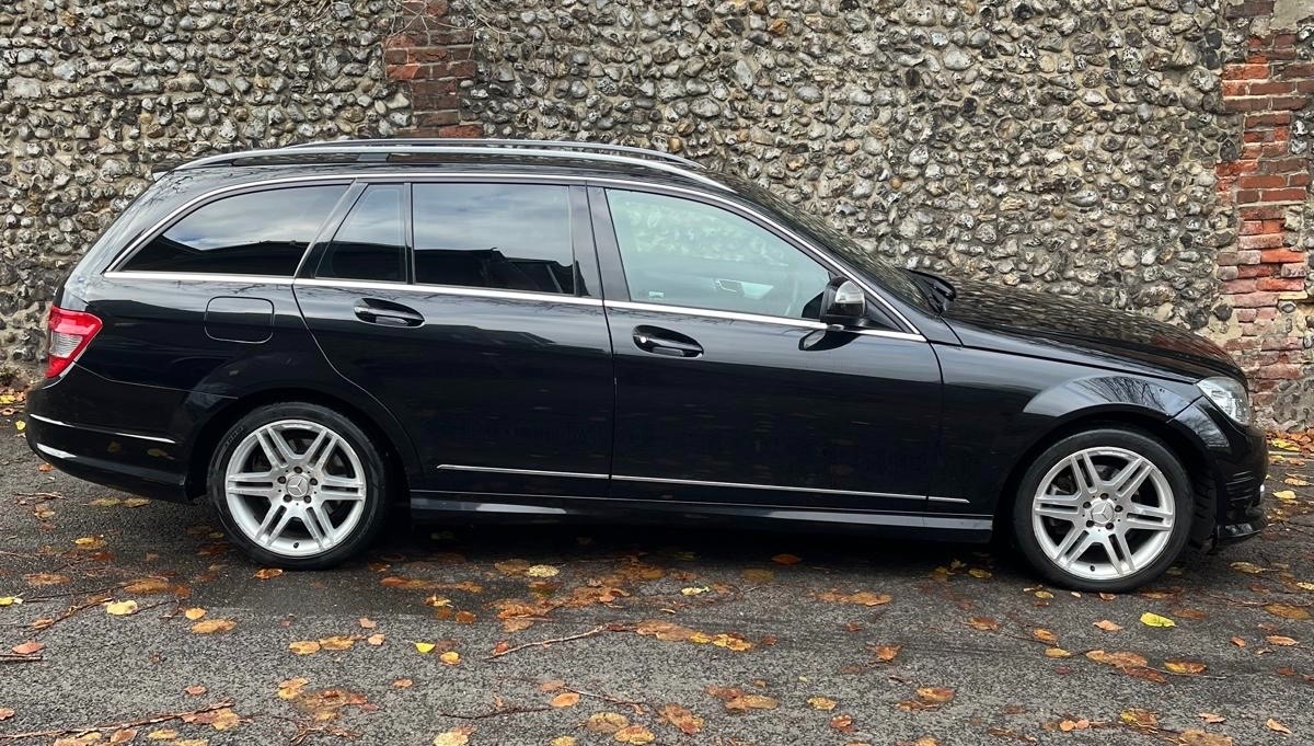 Used Mercedes-Benz C Class 2008 for sale - 76594691: Photo 1