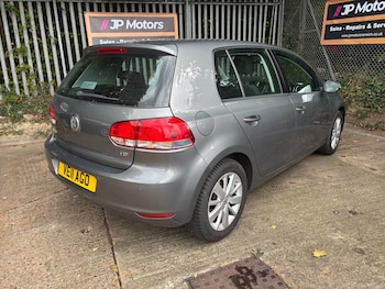 Used Volkswagen Golf 2011 for sale - 76091894: Photo
