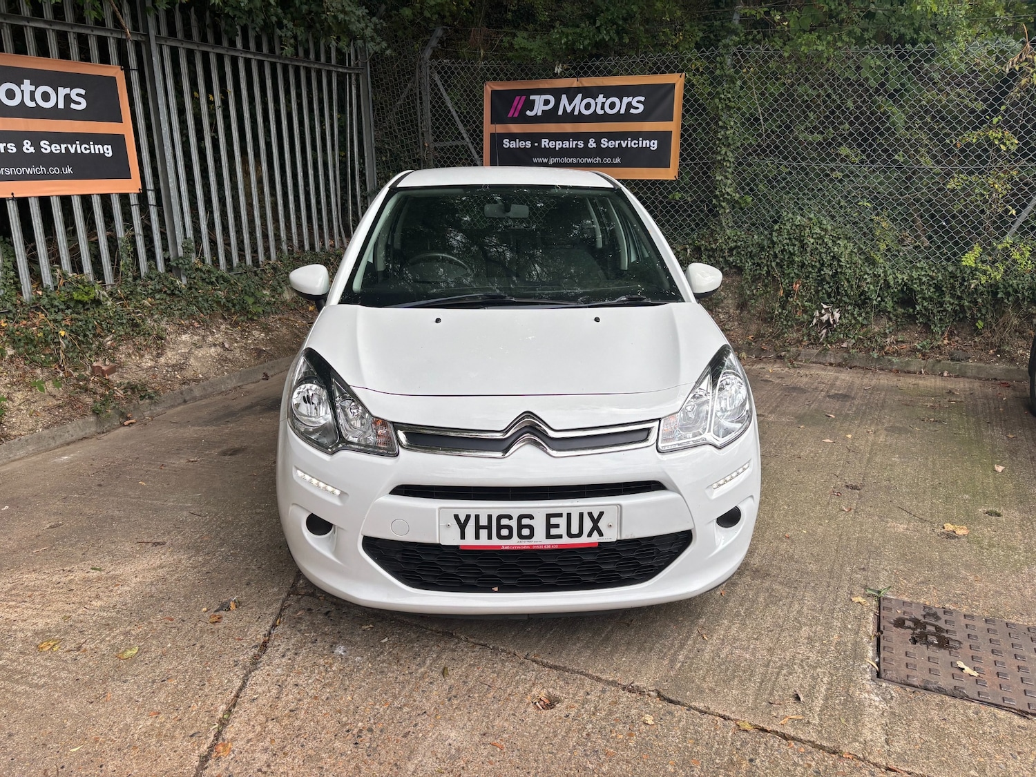 Used Citroen C3 2016 for sale - 76091931: Photo 2