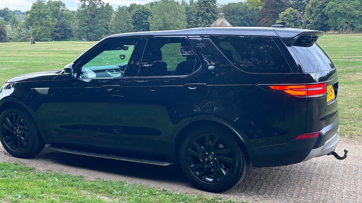 Used Land Rover Discovery 2019 for sale - 77903875: Photo 13