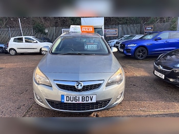 Used Vauxhall Astra 2011 for sale - 77199219: Photo