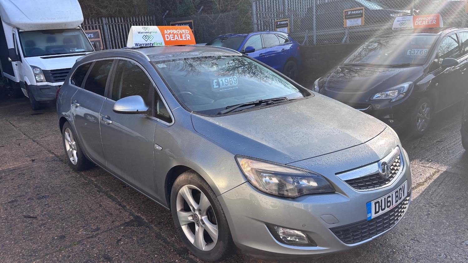 Used Vauxhall Astra 2011 for sale - 77199219: Photo 3