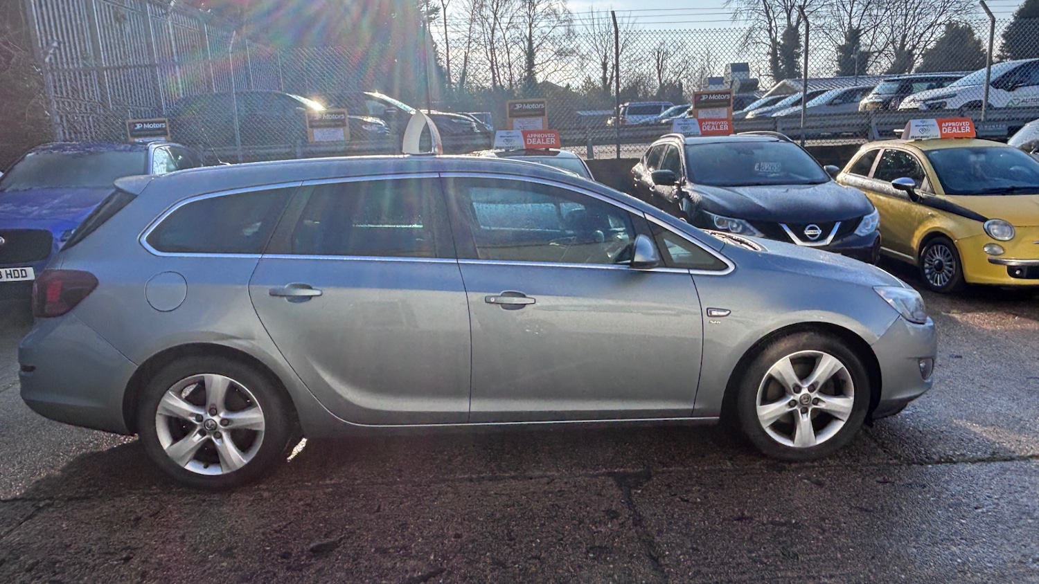 Used Vauxhall Astra 2011 for sale - 77199219: Photo 4