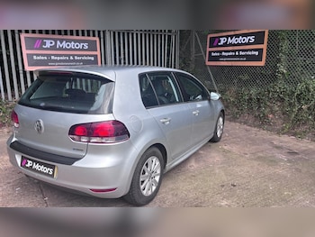 Used Volkswagen Golf 2011 for sale - 75751520: Photo