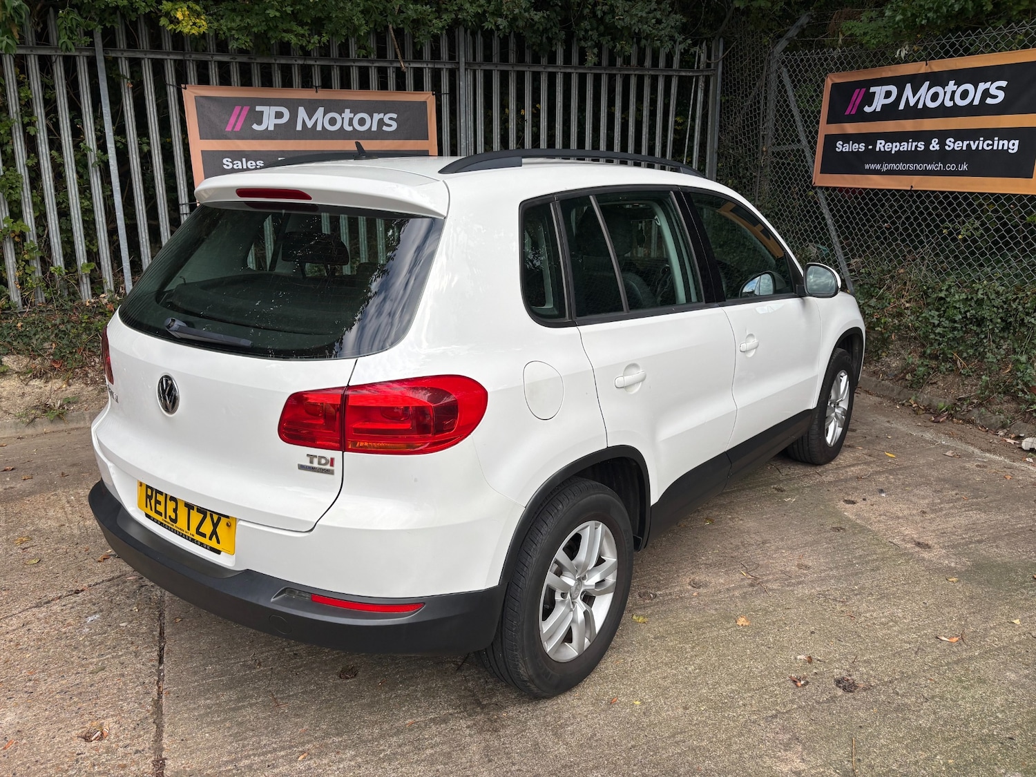 Used Volkswagen Tiguan 2013 for sale - 76091937: Photo 4