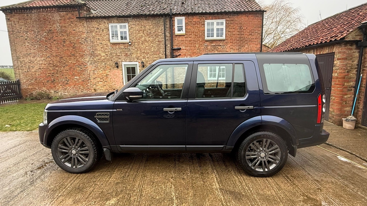Used Land Rover Discovery 2016 for sale - 77264651: Photo 5
