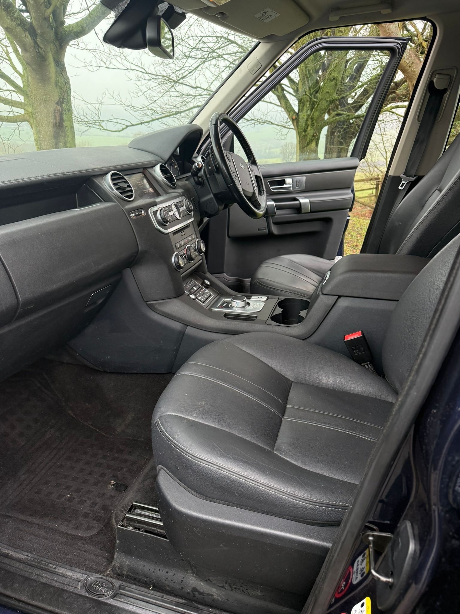 Used Land Rover Discovery 2016 for sale - 77264651: Photo 8