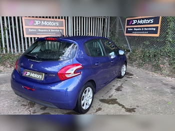 Used Peugeot 208 2013 for sale - 75751771: Photo