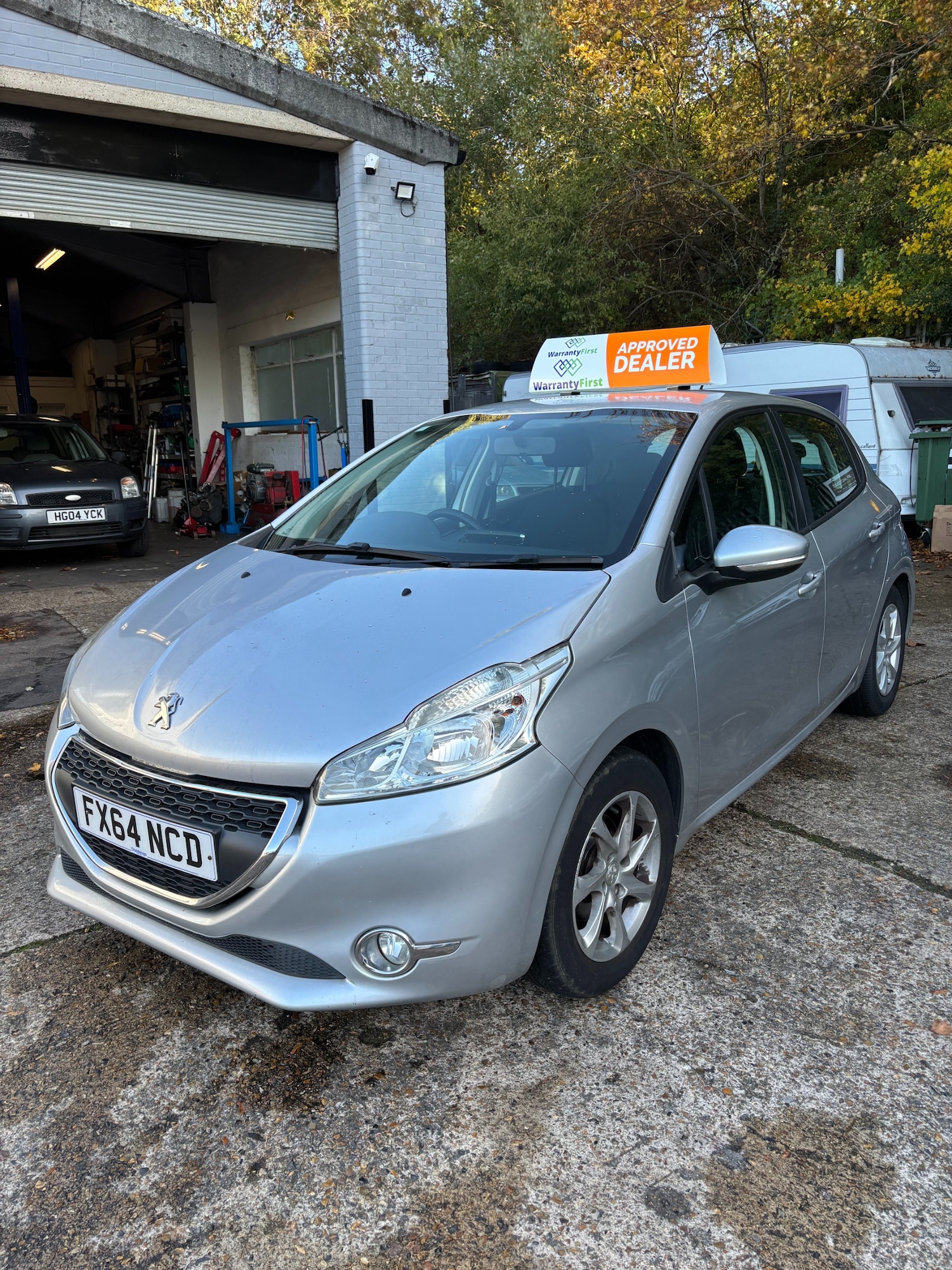 Used Peugeot 208 2014 for sale - 76277377: Photo 1