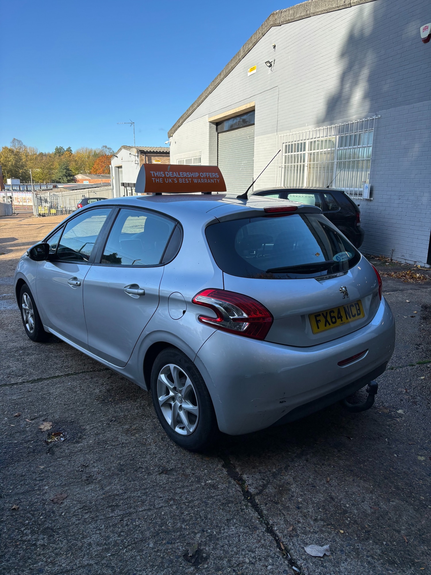 Used Peugeot 208 2014 for sale - 76277377: Photo 3