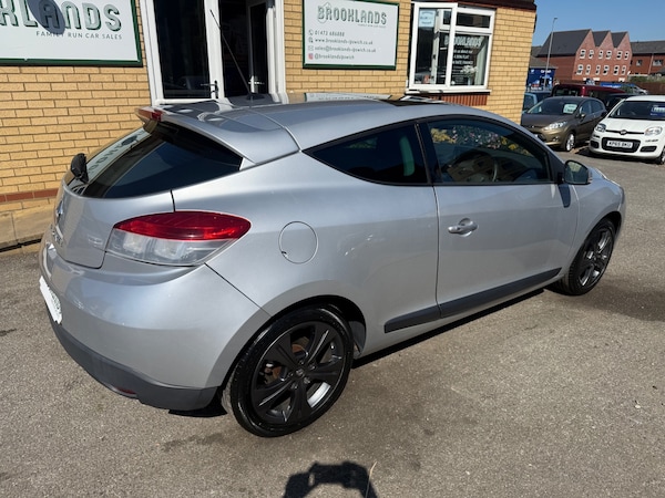 Used Renault Megane 2010 for sale - 74694777: Photo 4