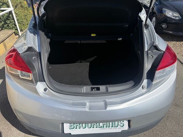 Used Renault Megane 2010 for sale - 74694777: Photo 8