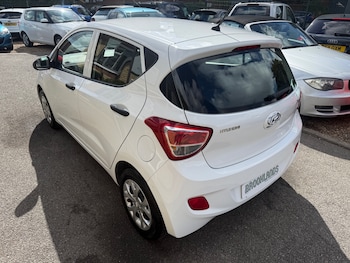 Used Hyundai i10 2016 for sale - 75761146: Photo