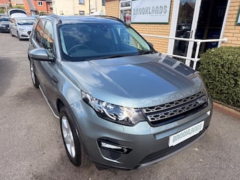 Used Land Rover Discovery Sport 2015 for sale - 79812275: Photo