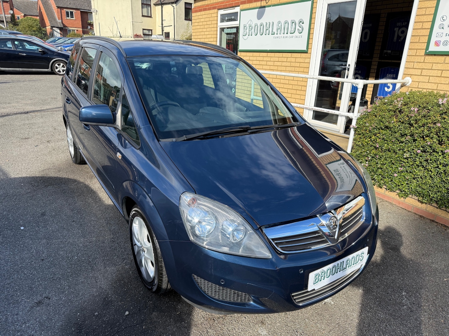 Used Vauxhall Zafira 2012 for sale - 76332003: Photo 1