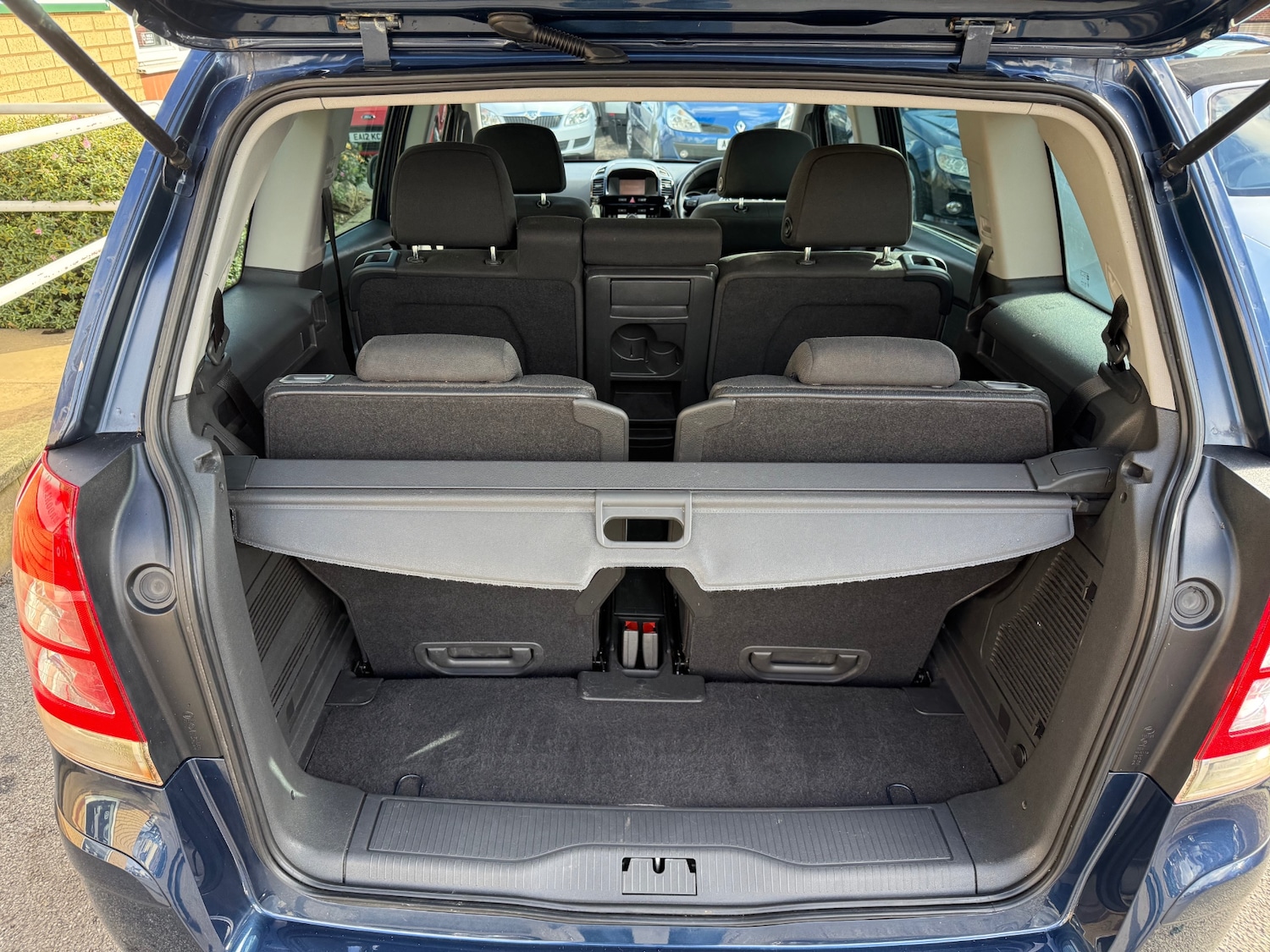 Used Vauxhall Zafira 2012 for sale - 76332003: Photo 8