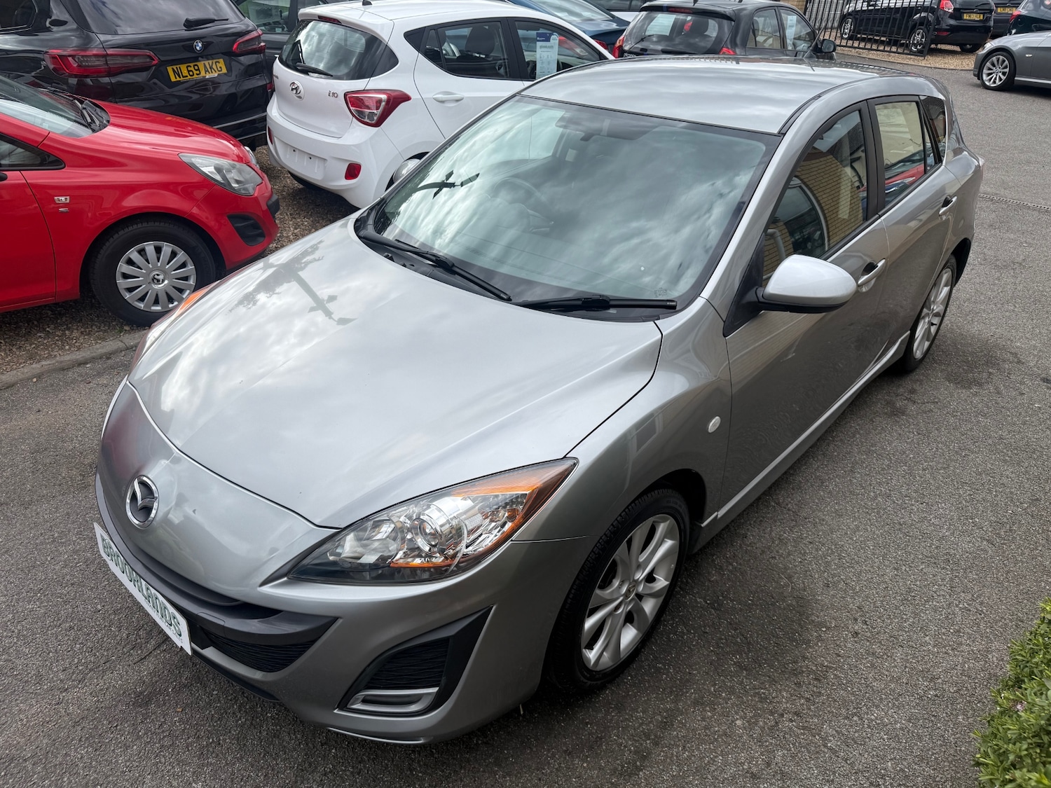 Used Mazda Mazda3 2010 for sale - 75971147: Photo 2