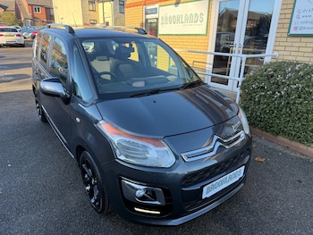 2014 (14) - 1.4 VTi Selection 5 Door