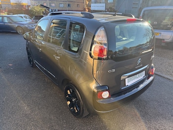 Used Citroen C3 Picasso 2014 for sale - 76651081: Photo