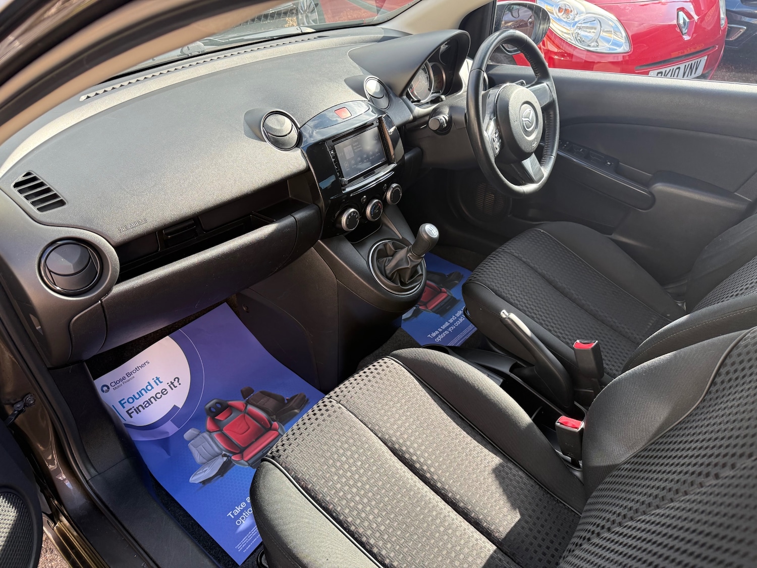 Used Mazda Mazda2 2014 for sale - 76232720: Photo 10