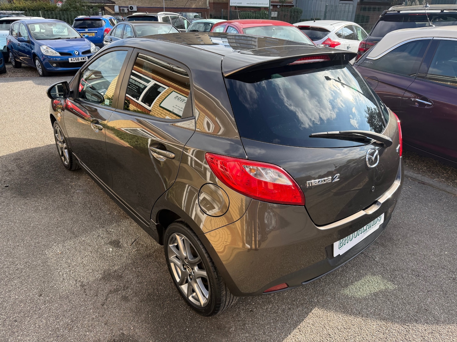 Used Mazda Mazda2 2014 for sale - 76232720: Photo 3