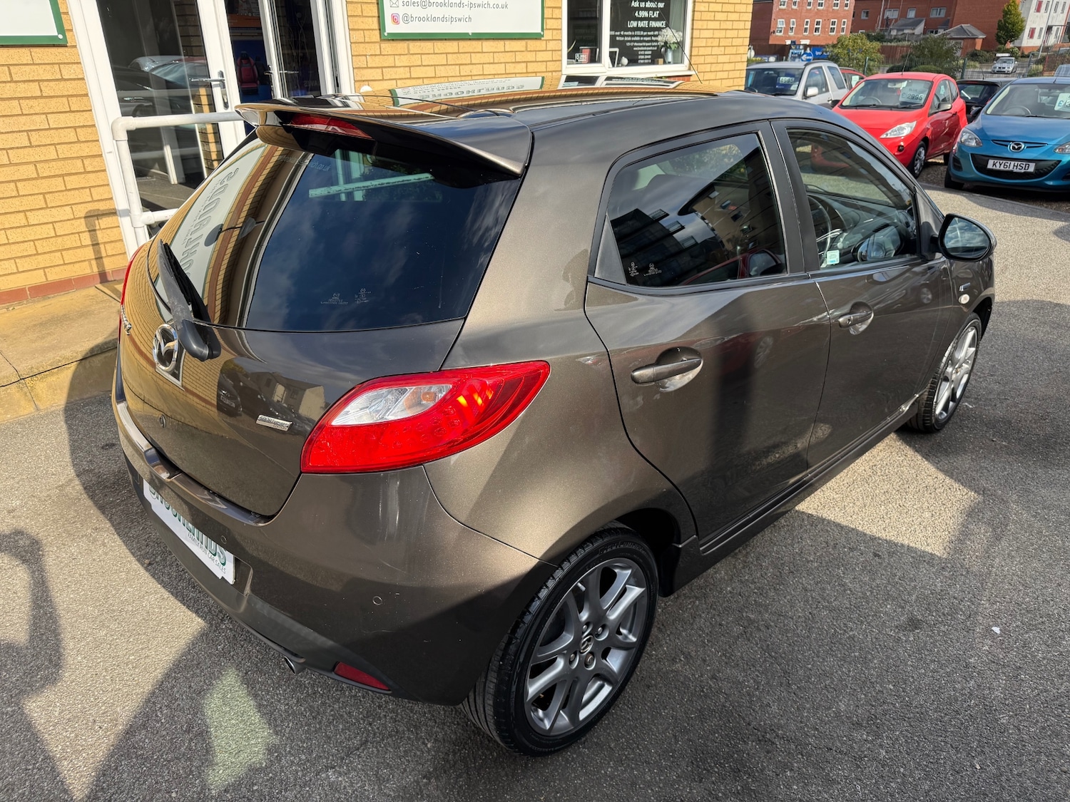 Used Mazda Mazda2 2014 for sale - 76232720: Photo 4