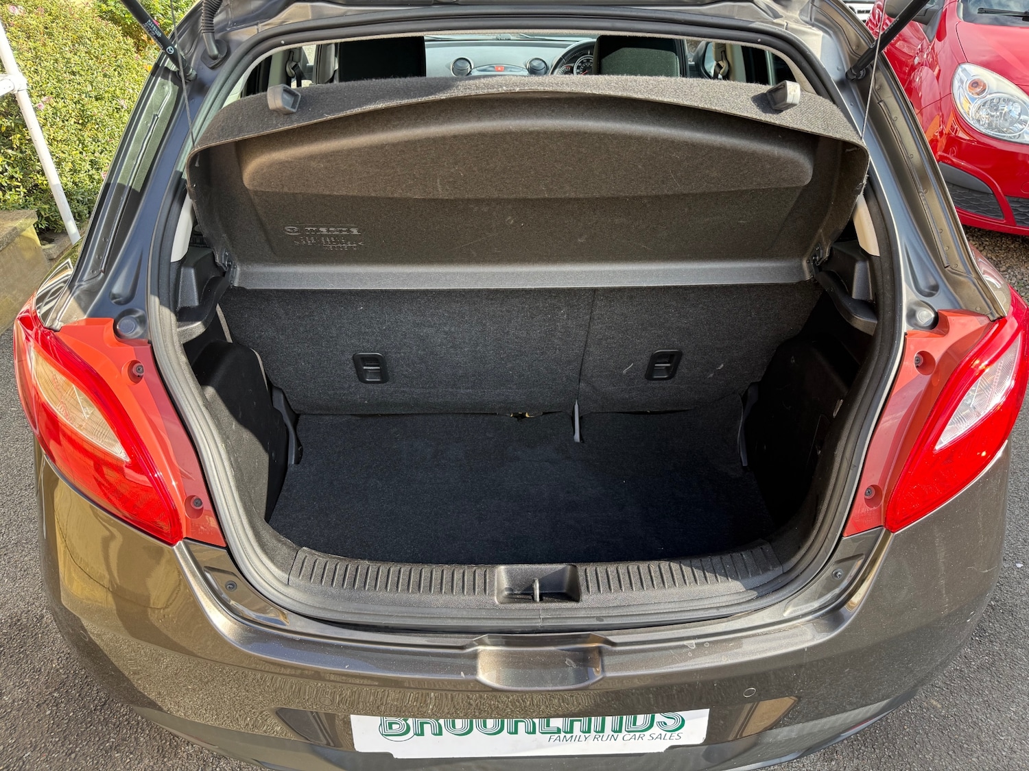 Used Mazda Mazda2 2014 for sale - 76232720: Photo 8