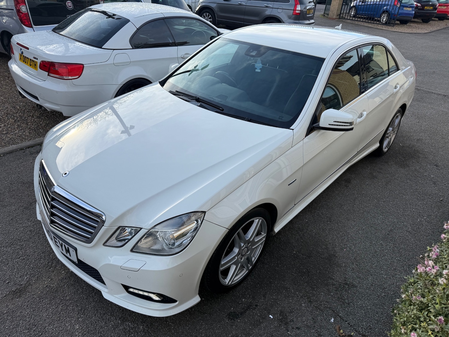 Used Mercedes-Benz E Class 2010 for sale - 76640076: Photo 2