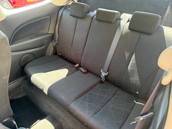 Used Mazda Mazda2 2011 for sale - 75229075: Photo 9